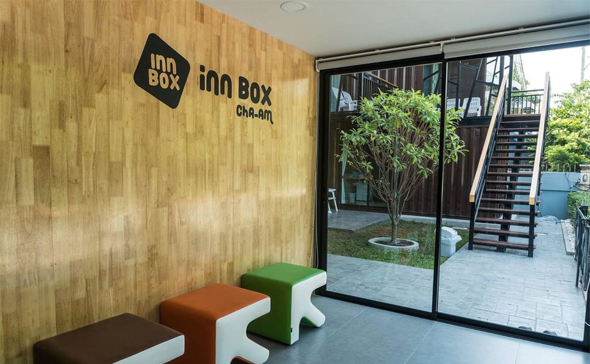 Inn Box Csaam Kültér fotó